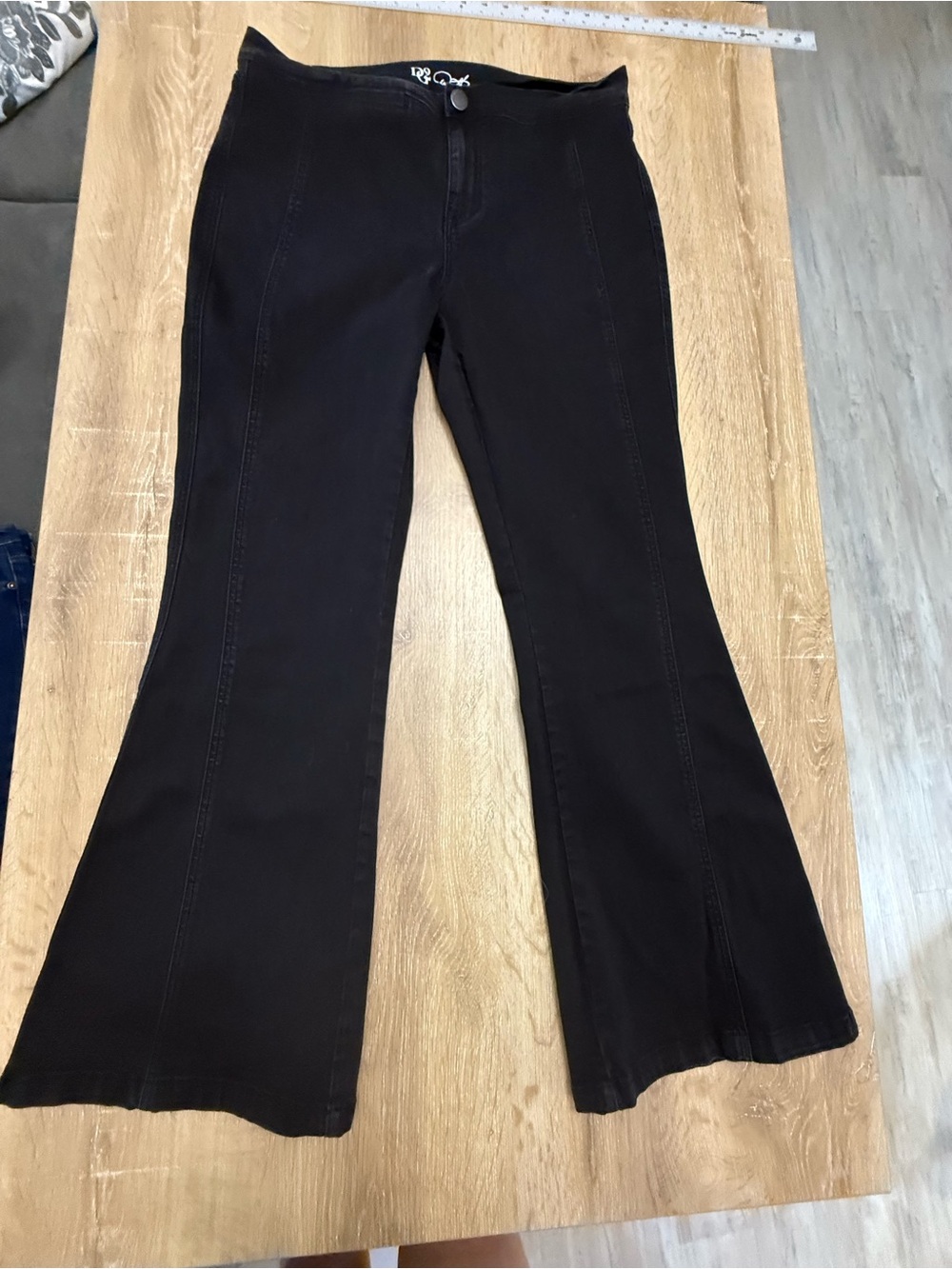 DG2 by Diane Gilman Black Flared Wide-Leg Jeans